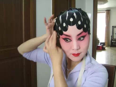 戏曲知识：戏曲演员化妆全过程