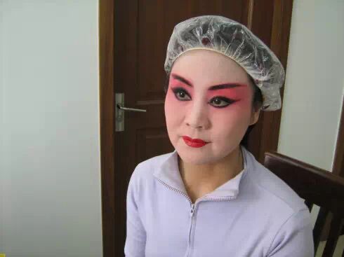 戏曲知识：戏曲演员化妆全过程