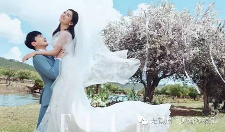 闹哪样?张杰谢娜又拍婚纱照秀恩爱!