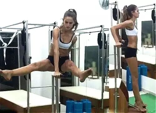 时尚圈的女人都太拼,就算怀孕,腹肌和高跟鞋也不能少!-怀孕期