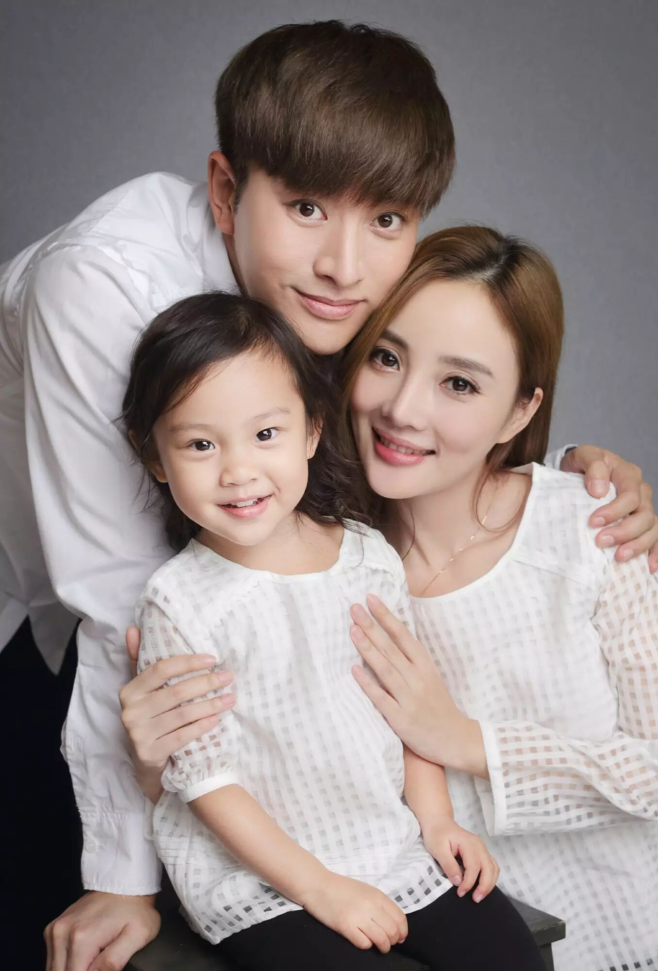 李小璐自认没有女儿甜馨火 想找时间生二胎-怀孕期