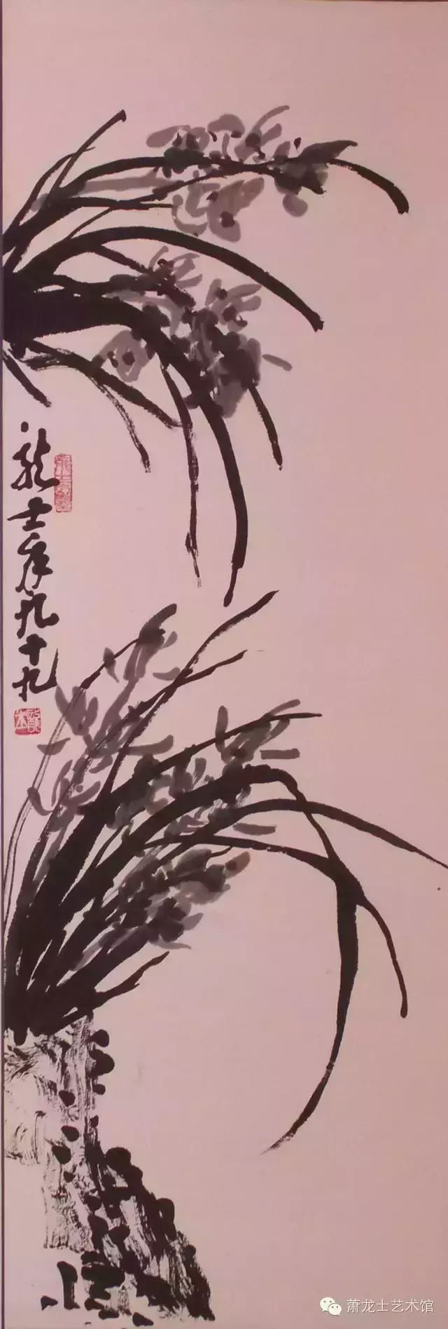 "萧龙士艺术馆"内收藏先生及亲人师友捐赠作品近百余件,先生生前所