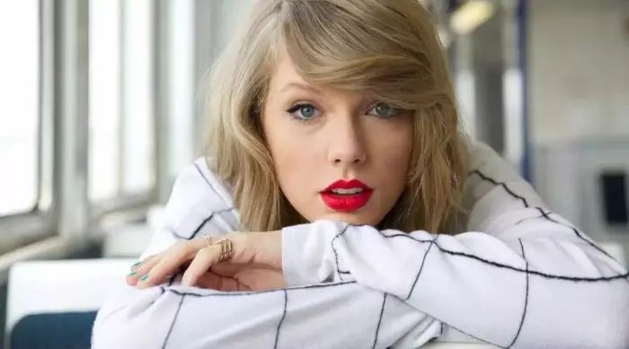 Taylor Swift “换过的衣服”