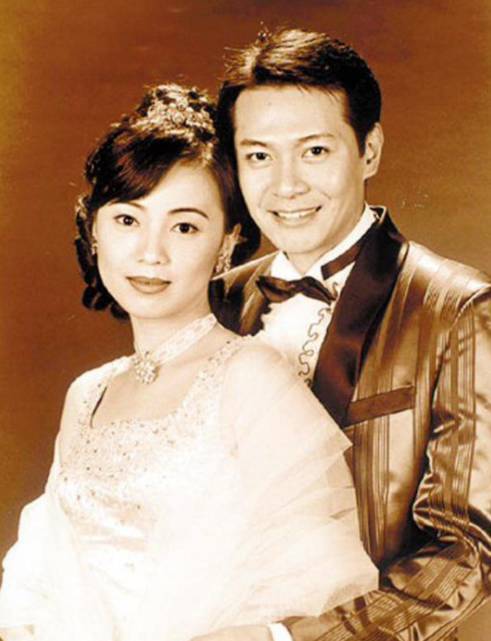 娱乐圈今天一对怀孕,一对结婚,可惜了当年的姚小蝶-怀孕期