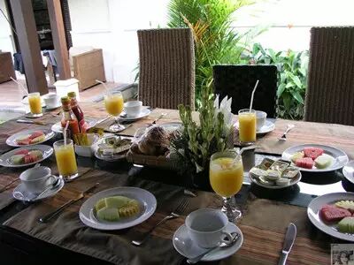 西餐服务的类型及服务特点