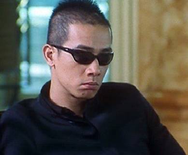 陈小春好心转发一条微博,警察却怒了!这么做只会害了更...