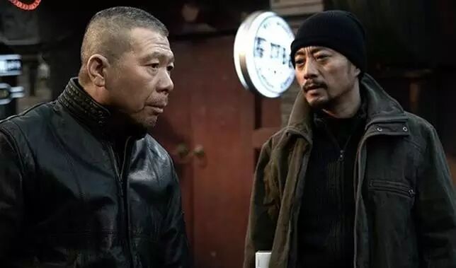 张涵予在《老炮儿》的胸肌竟然只是个包皮