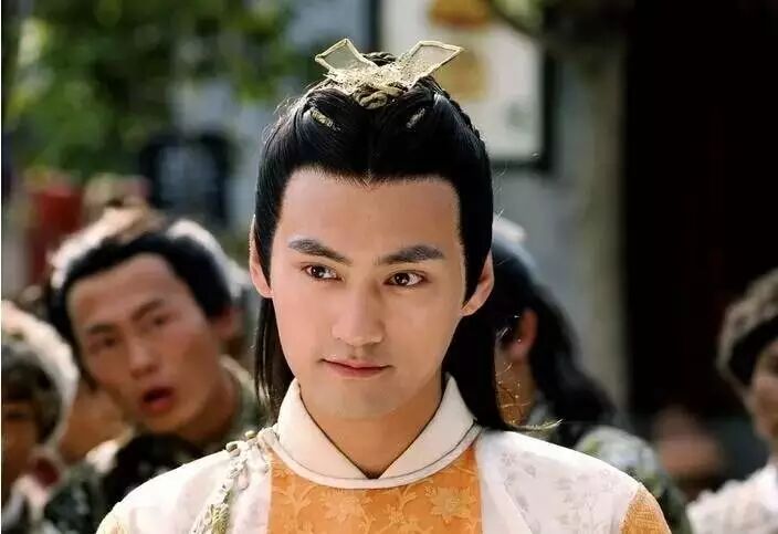 他暗恋刘诗诗8年,如今他结婚了,她携夫盛装出席!