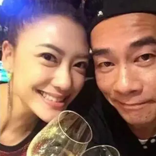 有一种爱情叫做陈小春与应采儿