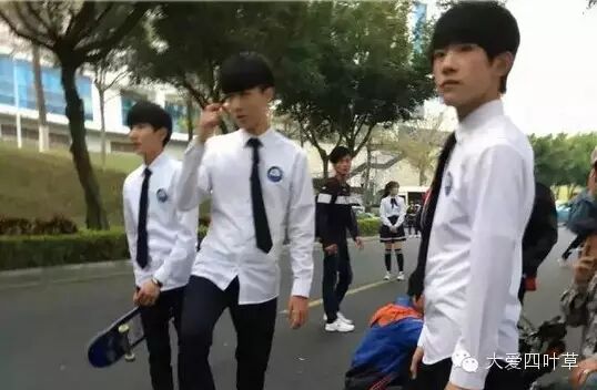 虽说帅不过三秒,王俊凯简直帅到爆