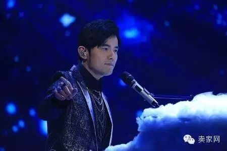 周杰伦入职唯品会工卡曝光,担任职位有亮点