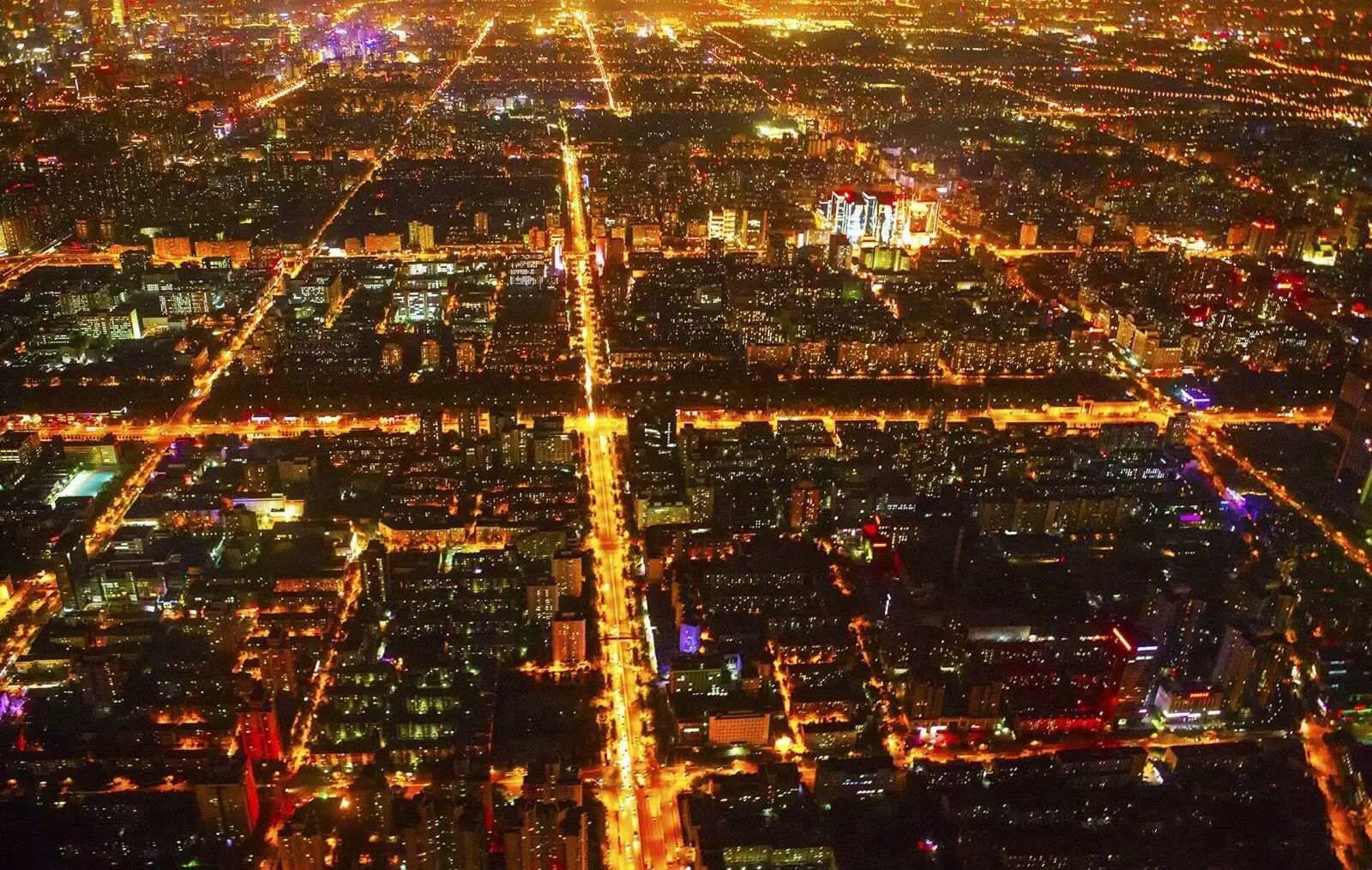 【震惊】为何首次阅兵不设群众游行?北京夜景与全景!