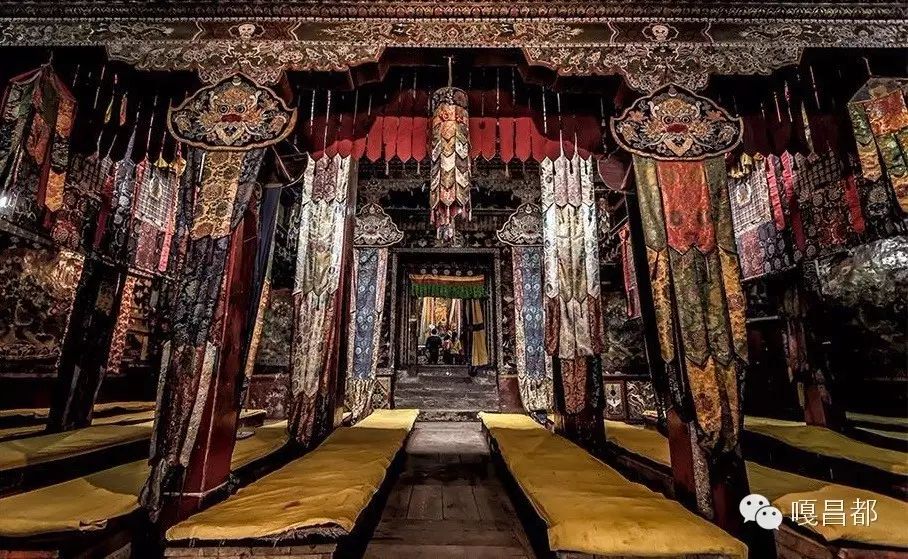 强巴林寺_巴林的首都_2013f1巴林