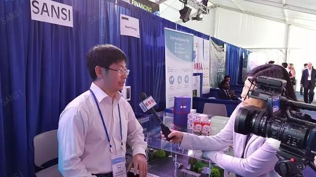 【高工LED·关注】新华社报道清洁能源会议，中国智慧路灯引发关注