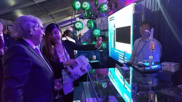 【高工LED·关注】新华社报道清洁能源会议，中国智慧路灯引发关注