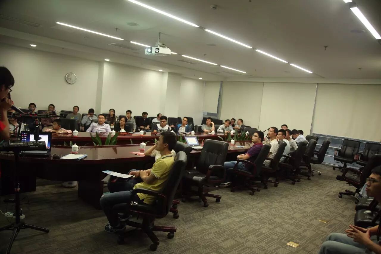 IDRo<em></em>nES CLUB走進(jìn)中廣核，讓更多人了解無(wú)人機(jī)