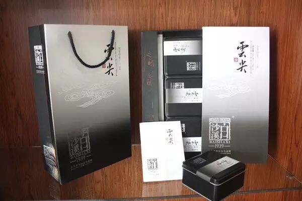 美国史丹佛大学的梅西教授研究发现，黑茶是最好的胃动力助动饮料