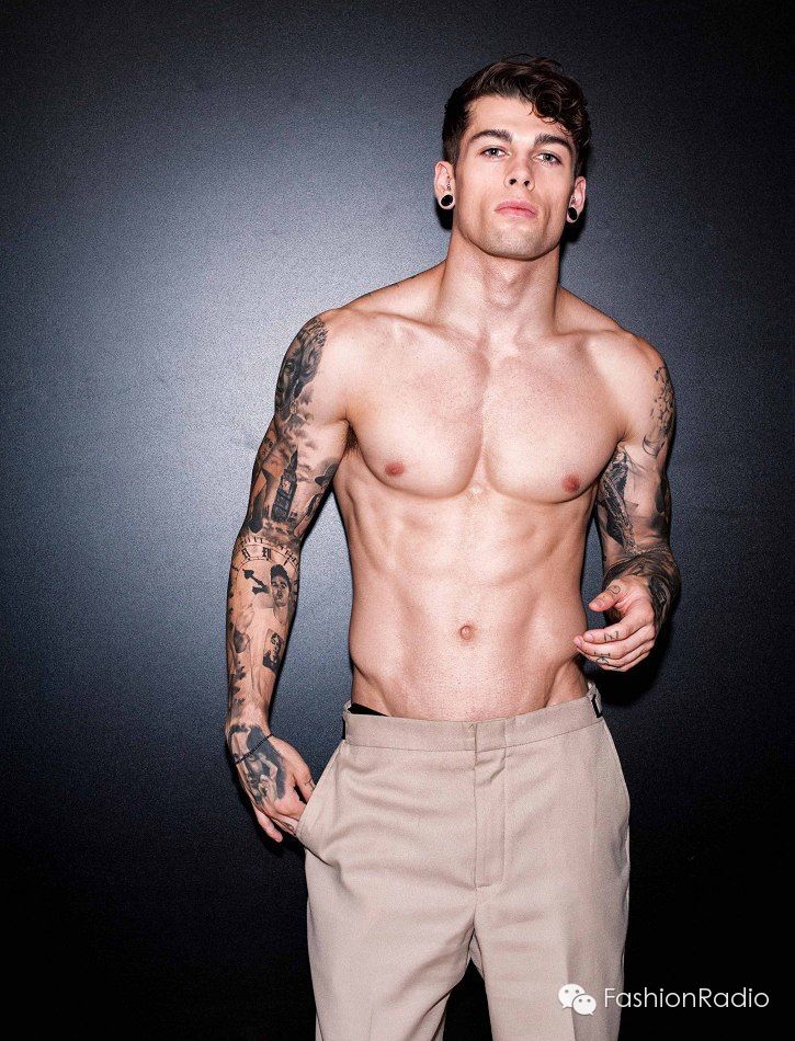 给自己整一枚纹身吧