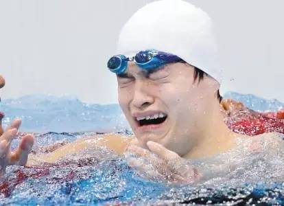 孙杨为什么爱哭?8年痛哭14回,孙杨爱哭包表情