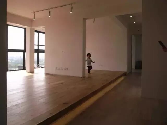 绝世好爸：拆掉120㎡精装房，给女儿造游乐场！