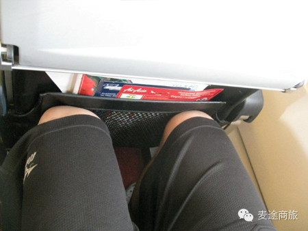 你不应该向后倾靠你飞机座椅的四个原因 你不应该向后倾靠你飞机座椅的四个原因