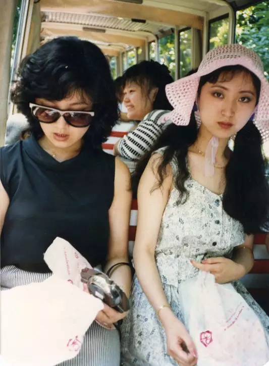 陈晓旭与吕薇合作的一首《枉凝眉》,柔美缠绵,美得令人落泪!(多图)