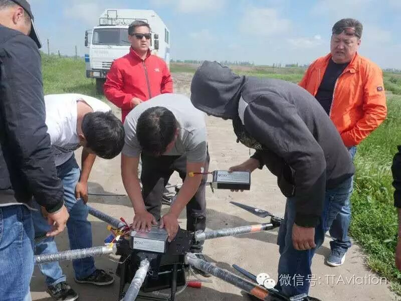 天途植保無人機(jī)飛入吉爾吉斯斯坦尋常百姓家 