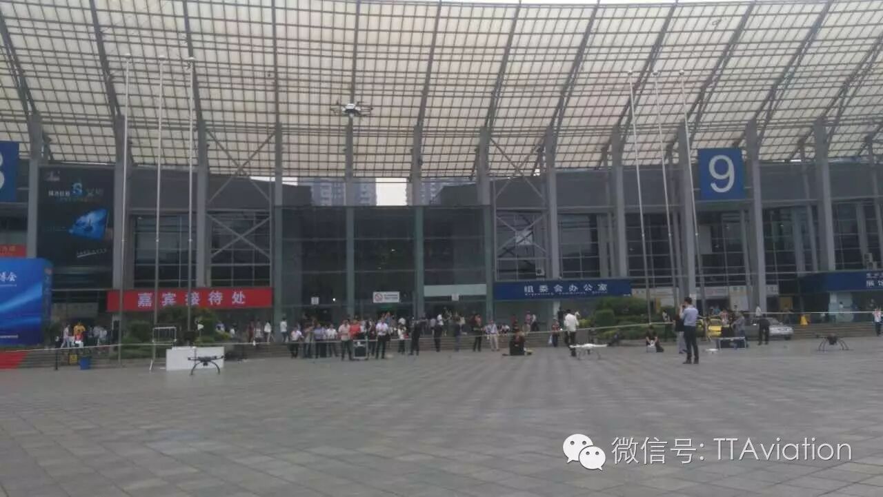 天途警用安防無(wú)人機(jī)亮相中國(guó)成都國(guó)際安防展