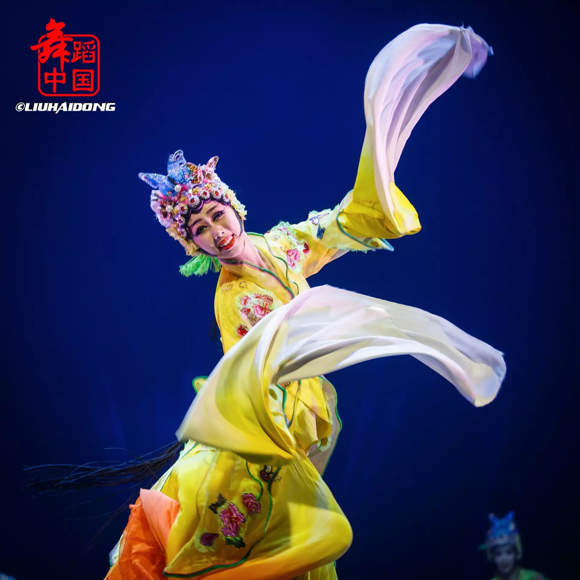 舞蹈编导:刘凌莉指导教师:张  蕊表演班级:舞蹈学院2014级中国古典舞