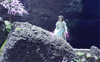 18岁的她在电视剧《仙剑奇侠传》 饰演的赵灵儿让人又怜又爱!