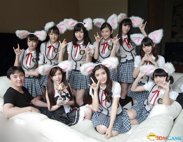 2014游戲圈有多忙?襲胸、直播、還割腕……,互聯(lián)網(wǎng)的一些事