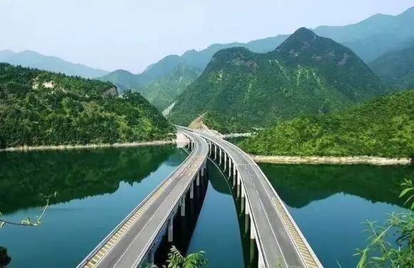 他们花了10年时间，就为了实现脑洞！