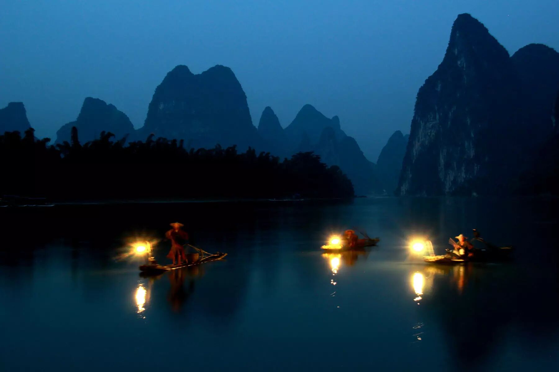 木林森新品丨铭记于心的星空记忆，陪你去看流星雨