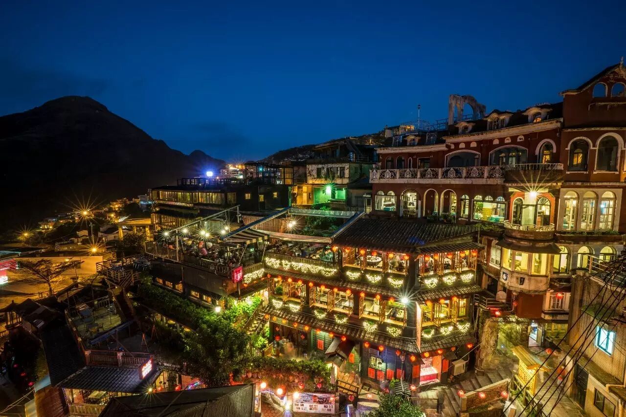 曹操说:小乔,我最欣赏你的茶艺了！