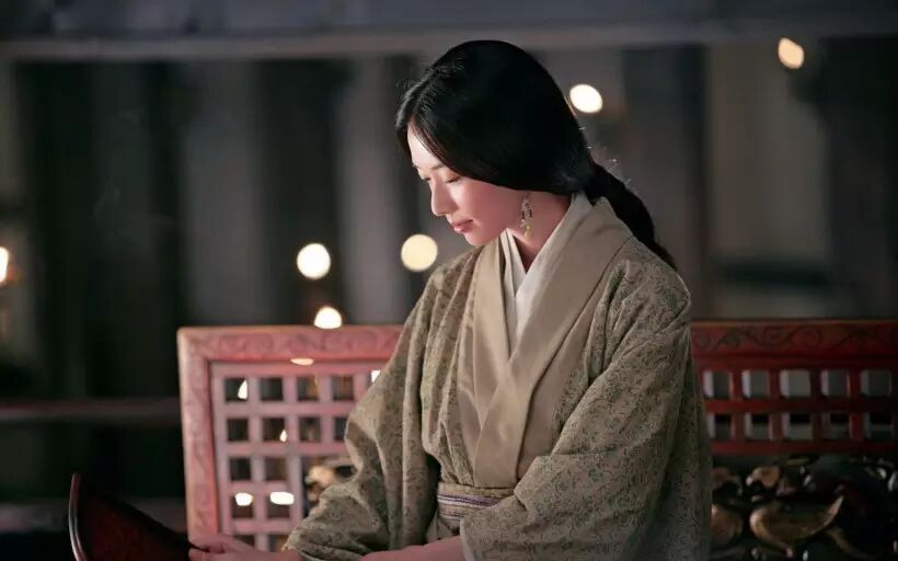 曹操说:小乔,我最欣赏你的茶艺了！