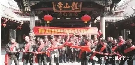 晋江一少妇因当初“非处女”竟帮丈夫强奸侄女/因要钱买车没给火烧亲妈房子/老师与17岁女学生恋爱致其怀孕辩称:她非要那个-怀孕期