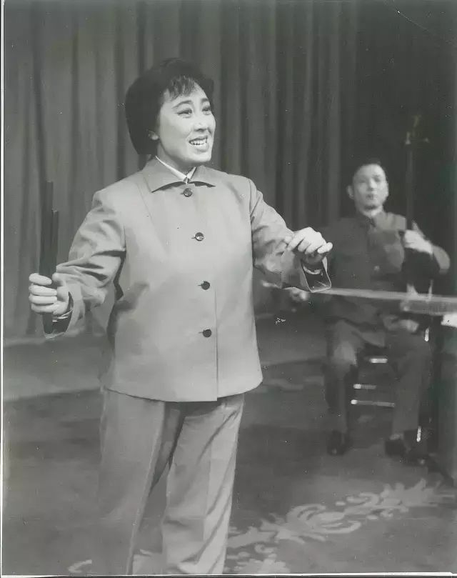 1955年后 北京的河南坠子演员 马玉萍,刘慧琴,李少华等 逐渐成长起来