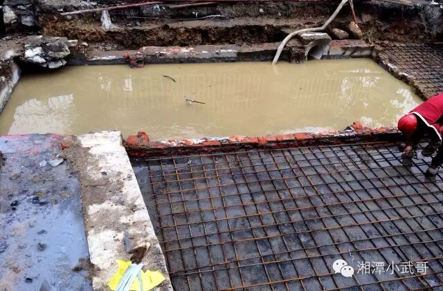 在建的污水处理池