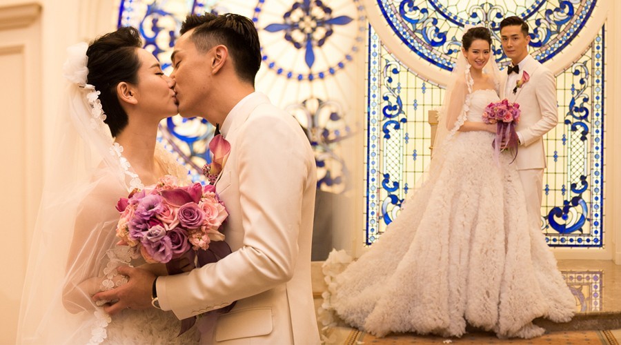 戚薇与韩星李承铉美国完婚