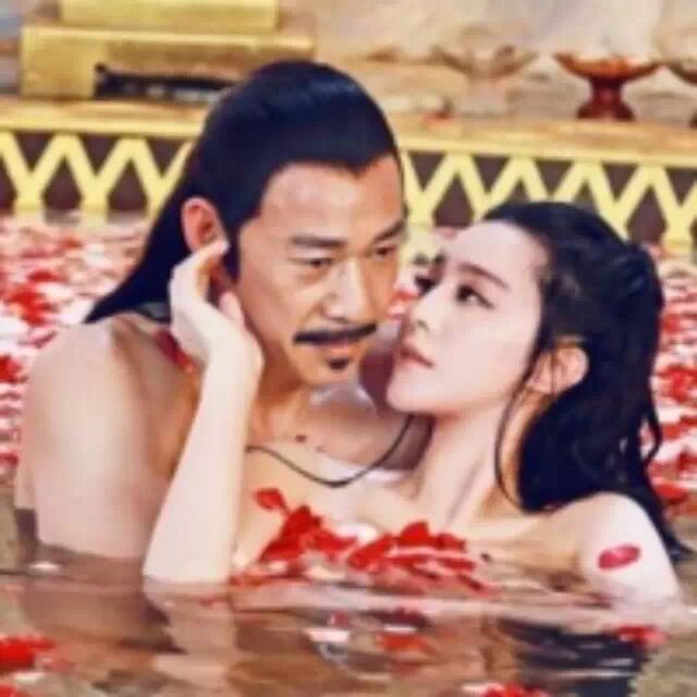 范冰冰张丰毅共沐鸳鸯浴 画面唯美动人