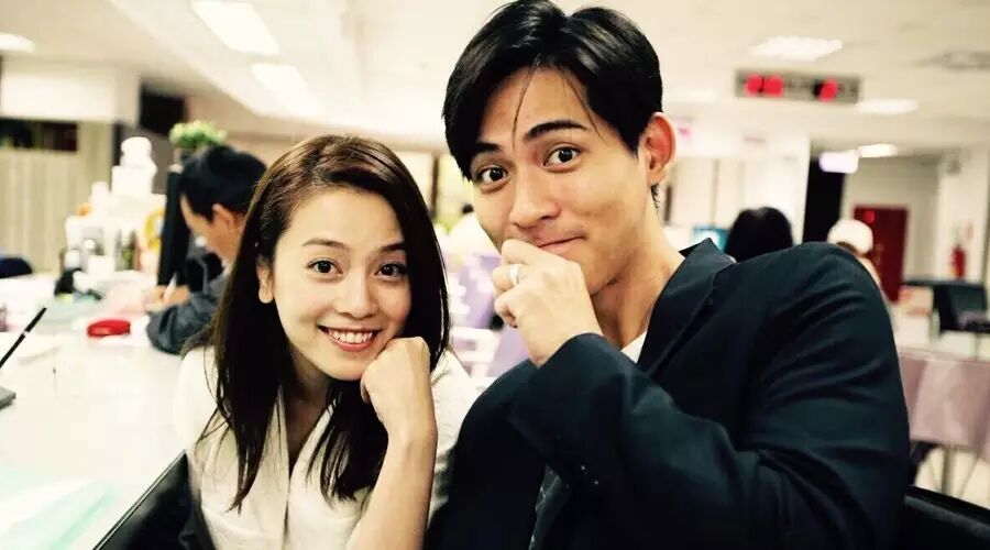 周渝民宣布与喻虹渊结婚喜讯 光棍节前秀恩爱虐狗!