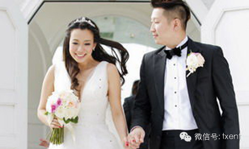 35岁吴辰君承认怀孕4个月 将生内地官三代