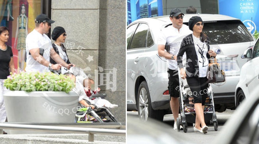 马雅舒挺二胎孕肚与老公逛街