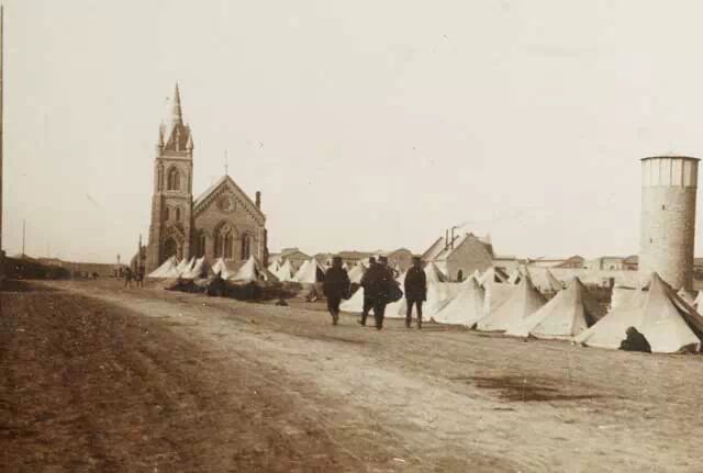 天津较早的航拍看 115年前拍的老城里