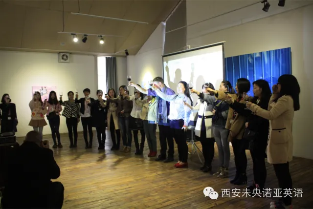 诺亚国际英语Royal Club发布会及红酒品鉴会落幕