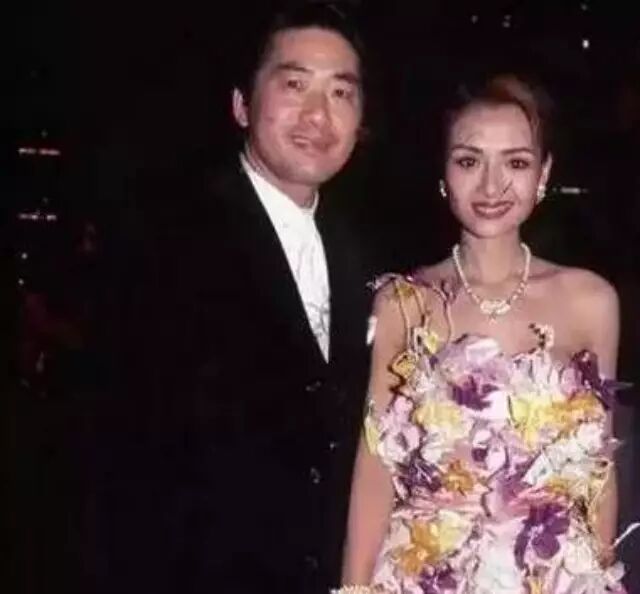 扒扒香港第一波霸叶子楣,昔日巅峰时退隐内幕