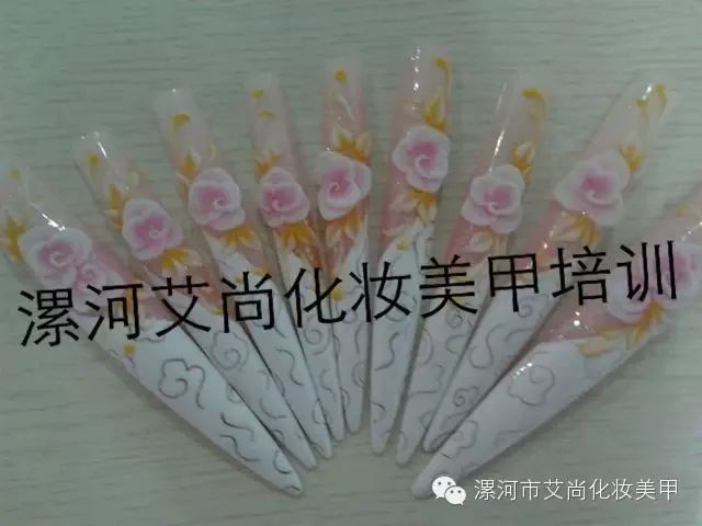 美甲师六大秘籍揭秘：美甲后必须做的指甲保养工作