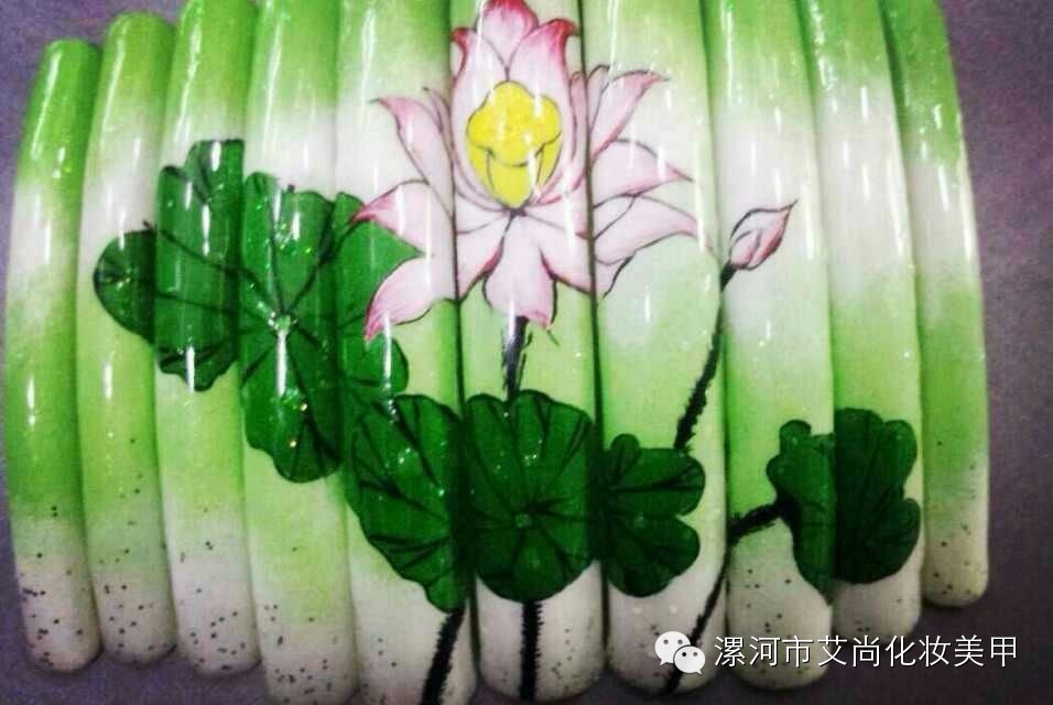 美甲师六大秘籍揭秘：美甲后必须做的指甲保养工作