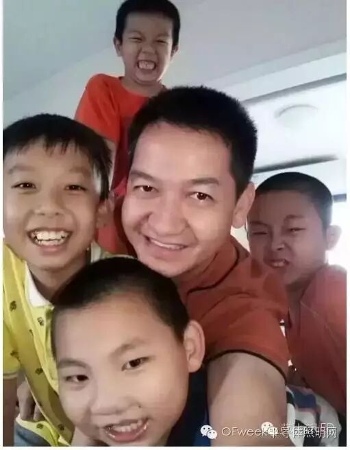 艾比森丁彦辉：你看我外表冷静 其实我的心里烧着一团火