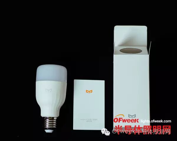 小米灯厂Yeelight的智能床头灯、灯泡、台灯等四款产品对比评测